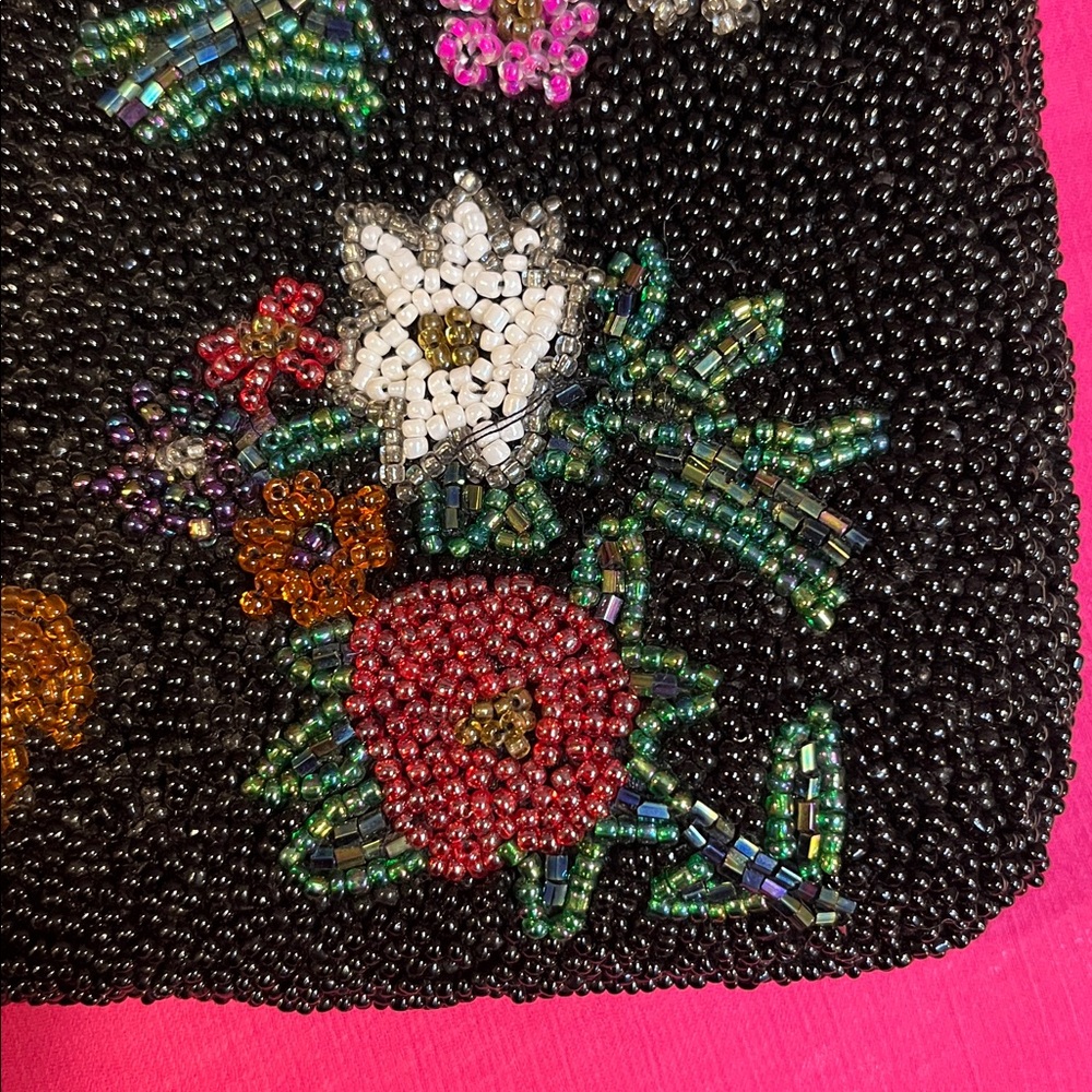 Floral Beaded Black Handbag - Picture 4 of 4